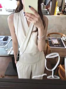 Halter Shoulder V-Neck Tie-up Tencel Shirt