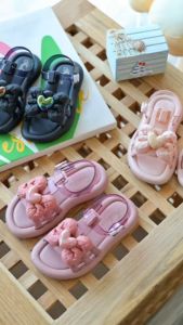 รองเท้าเด็ก รองเท้ารัดส้น แต่งโบว์น่ารัก พื้นนุ่มใส่สบาย น้ำหนักเบา ลายน่ารัก #sd024