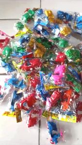 MAINAN MOTOR METIK VESPA PLASTIK WARNA 10 PCS