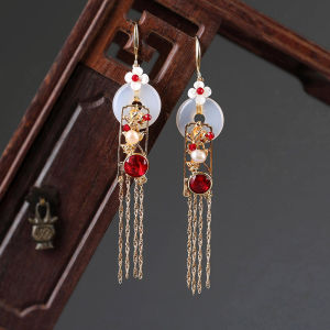 ต่างหูแบบยาวสไตล์โบราณ ทำจากมุกและหยก สำหรับผู้หญิง เครื่องประดับแฟชั่นใหม่ 2025 ที่สวมใส่สบาย ดีไซน์เก๋ไก๋