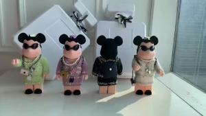 Spot Bearbrick 1000 Cooper Bear ji mu xiong Buddha Brother Bear Hug Van Gogh BAPE Kushanji 2G Doll Violence Bear Living Room Decoration