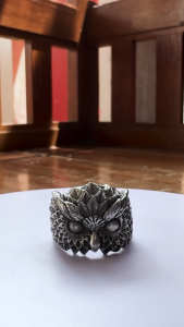 Pewterland Ringskull Elmo Cincin Tengkorak 3D Bahan Logam Timah Pria dan Wanita