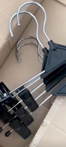 Hanger celana gantungan pakaian dewasa Hanger jepit celana bahan besi dan plastik ( paket 6pcs )