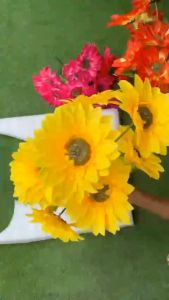 Hoa Giả.cụm hoa hướng dương bông lớn (zine 18cm) dùng cắm bình.cắm cổng cưới