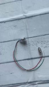 Combo bóng đèn và đuôi chuôi bóng đèn E10 nhỏ có chuôi dây cáp loại tốt