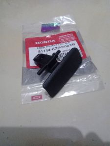 cover pengait pembuka laci hitam knob pocket black new scoopy k2f original honda 81144K2FN00ZB