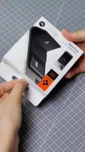 SPIGEN กระเป๋าใส่บัตรแม่เหล็ก 2 ใบ เป็นที่วางมือถือ MagSafe Wallet 2 in 1