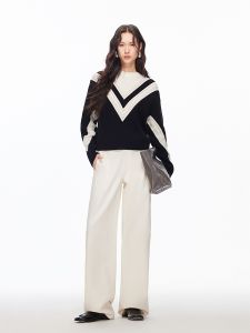 Vero Moda | Áo Sweater V-Neck Có Họa Tiết Đối Chiếu Chứa Len