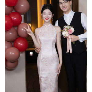 ชุดกี่เพ้าสีชมพูสำหรับเจ้าสาว ชุดราตรีสไตล์จีนใหม่ ชุดกี่เพ้าขนาดเล็ก ชุดกี่เพ้าผู้หญิง ชุดกี่เพ้าแบบปรับปรุงใหม่ ชุดกี่เพ้าผู้หญิง