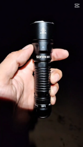 Đèn pin chiến thuật Sofirn SK1 Độ sáng 1300 Lm chiếu xa 479m sử dụng hệ công tắc xoay chiến thuật