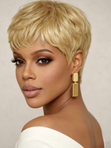 Glamorous | Mái Tóc Giả Pixie Ngắn Màu Vàng Hoe 613 Nhiều Lớp Tóc Người Kiểu Bob Có Mái Thẳng Làm Máy Hoàn Toàn Dành Cho Nữ Tóc Remy Brazil Kích Thước Mũ Trung Bình.