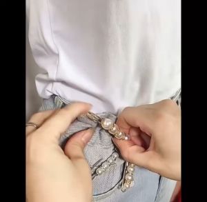 Waist Brooch Buckle Pin Pant Fix Size Tool Dress Pin Kerongsang Tudung防走光收腰裤神器衣服裤子扣针别针