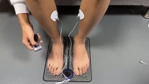 Alat Pijat Kaki Elektrik EMS Foot Massager dengan Remote Serbaguna