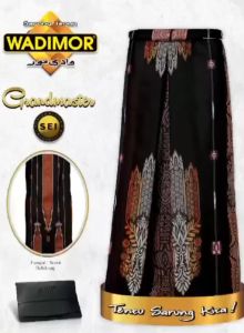 Sarung Tenun Pria Wadimor Grandmaster & Dompet SEI SGE