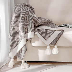 Retro Style Decorative Soft Throw Blanket