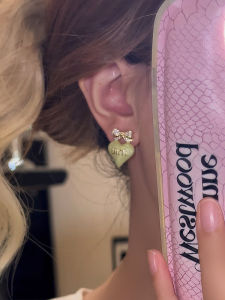 Neighbor Girl ◆ Drip Glazed Heart Sweet Earrings Bow Stud Earrings Socialite Accessible Luxury Peach Heart Dopamine Earrings for Women