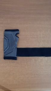 Wrist Wrap Support Aolikes 7576: Sarung Tangan Deker Angkat Beban Weightlifting Pelindung Telapak Tangan Gym Fitness Sports Gloves Wrist Strap Anti Skid