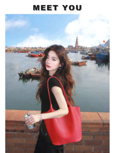 Red Tote Bag Womens New 2025 Luxury Lightweight Unique Sensation Arm Shoulder Wedding Bag for Bride Beigeile Soft PU Leather