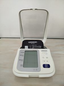 Máy đo huyết áp để bàn OMRON HEM-8731A hàng bãi Nhật