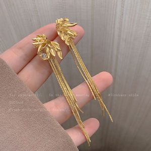 Exquisite Metal Petal Dangle Earrings Womens Fashion Show Dress Accessories Zircon Ear Jewelry Geometric Shape Female Ear Decorations