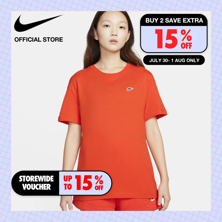 Nike Women's Boy LBR FS Tee - Picante Red ไนกี้ เสื้อยืดผู้หญิง Boy LBR ...