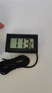Effosola Pengukur Suhu Digital Termometer Aquarium dengan Kabel 1 Meter - Black & White