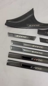 Bộ Ốp Bậc Chân Cả Bộ Honda Civic 2022-26 Mẫu Vân Carbon Cao Cấp