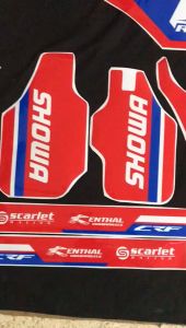 Stiker CRF Merah Biru Full Body: Aksesoris Kendaraan yang Mengesankan