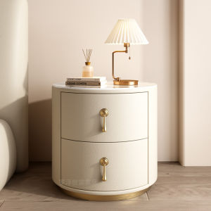 โต๊ะข้างเตียงทรงกลมเรียบง่ายทันสมัยหรูหราไม้ หนัง เสื้อท่อนบน โต๊ะข้างเตียงสําหรับห้องนอนเฟอร์นิเจอร์เก็บของสองประตู