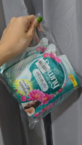 ดาวน์นี่ น้ำยาซักผ้า ตากในร่ม 140 มล. x 3ถุง ขจัดคราบ ลดกลิ่นอับ หอมนาน Downy wash