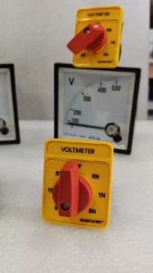 SALZER VOLTMETER SELECTOR SWITCH BR-YB-RY-OFF-RN-YN-BN~10A (S1061313-B13)