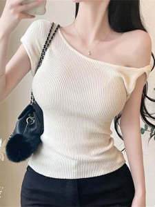 Áo Len Dệt Kim Tay Ngắn Kiểu Hàn Quốc Ôm Vừa Vặn Mùa Hè Thanh Lịch Thiết Kế Xoắn Vai Đa Năng Áo Thun Nữ Tính Thanh Lịch