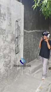 Rak Helm 5 Susun Gantungan Helm Dinding