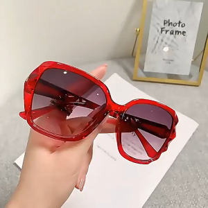 Kính râm nữ kính mát nữ chính hiệu Luxury Korea gọng kính ôm mặt tròng kính phân cực chống nắng chống tia UV cực tốt