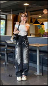Quần Jeans ống Suông nữ graffiti chữ trắng nền xám mẫu quần bò ống rộng đứng QJ153
