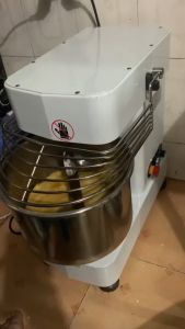 Máy trộn khoai trộn bột làm khoai dẻo 15L trộn 04-5kg bột