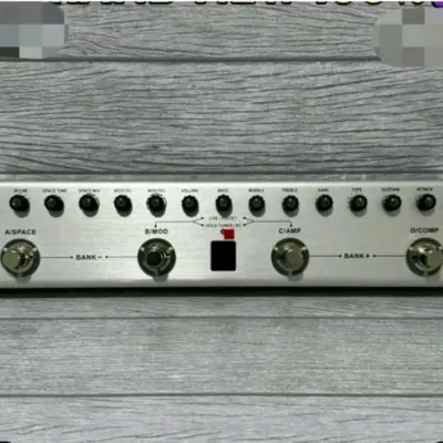 Efek Bass M-VAVE TANK-B Multi Effects Soundcard Interface Pedal m vave tank b