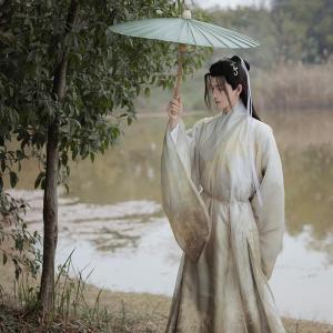 Mens Ancient Chinese Generals One-Piece Robe Qin Dynasty Style Fishermans Jacket Youthful Feel Cosplay Costume Traditional Hanfu