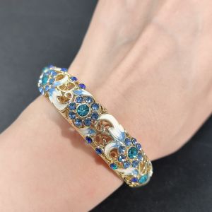 New Chinese Style Open Hand Bracelet Enamel Inlay Hollow out Design Vintage Royal Blue Color Alloy Jewelry Accessory
