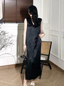 Elegant Black Long Sleeveless V-neck Acetate Dress French Style Summer 2024 for Ladies High-waisted A-line Commute Wear