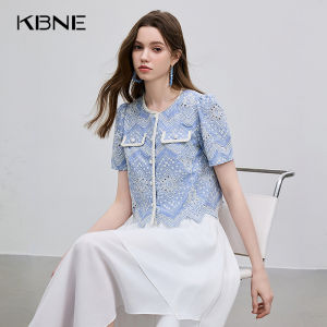 เสื้อเชิ้ตผ้าชีฟองปักลายสีน้ำเงิน แขนสั้น ทรงหลวม คอกลม ฤดูร้อน 2025 เสื้อเชิ้ตผู้หญิง แฟชั่นฤดูร้อน เสื้อเชิ้ตผ้าชีฟอง