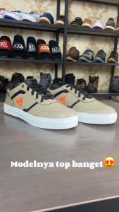 Sepatu Sneakers Casual Vintage Sport Sekolah Pria Wanita - Azero