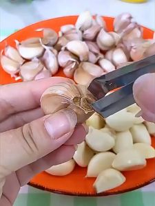 Stainless Steel Peeling Clip Multifunction Garlic Peeler Fish Bone Remover Garlic Shell Off 扒蒜神器