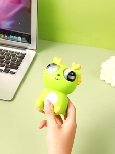 【 Featured 】Blind Eye Dragon Toy Stress Relief Toy for Children Creative Prank Toys Explosive Eye Pig Stress Reliever Toy for Boys And Girls