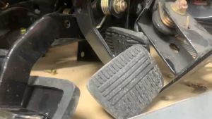 Chân phanh xe ba bánh tổng phanh dầu cho xe ba gác - Lazada