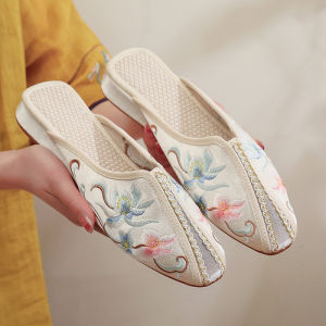 New Spring Embroidered Slip-On Shoes Low Heel Womens Flats Soft Bottom Retro Oxford Bottom Breathable Comfortable Slipper