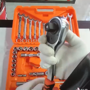 SUMINOE 37/40/61/82/94/121pcs Auto Repair Tool Set Socket Wrench Kit Ratchet Wrench Tool Box for Car Motorcycle