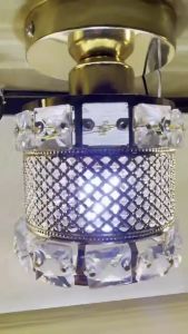 โคมไฟเพดานโคมระย้าคริสตัลสีทอง โคมไฟเพดานสไตล์โมเดิร์นสำหรับโถงทางเดิน ระเบียง ห้องรับประทานอาหาร