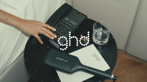 NEW GHD Glide+ Max Hot Brush - Quick & easy smoothing paddle hot brush for long thick and curly hair with ghd advanced technology