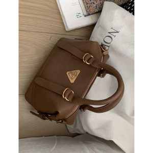 Maillard Retro Satchel Bowling Bag Womens Winter 2024 New Arrival Tide Fashion Pillow Bag Easiest for Match Messenger Bag
